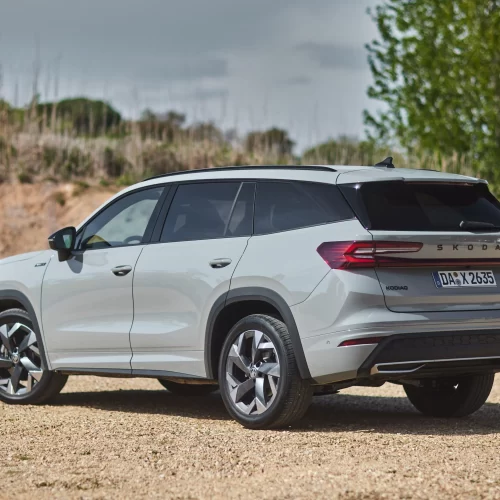 2025-Skoda-Kodiaq-international-review-45