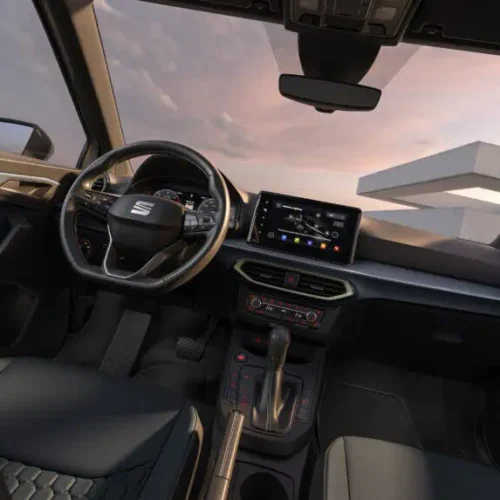 Seat-Arona-2025-SUV-urbain-restyle-Mondial-de-lAuto-2-1-1024x573