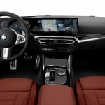 BMW-M240-Curved-Display-1024x555