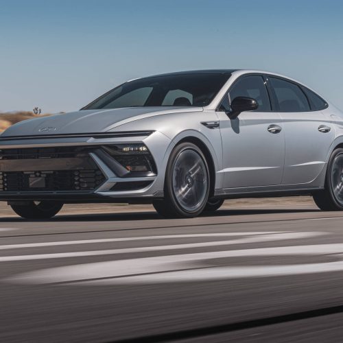 586298-nouveau-design-et-le-rouage-integral-pour-la-hyundai-sonata-2024